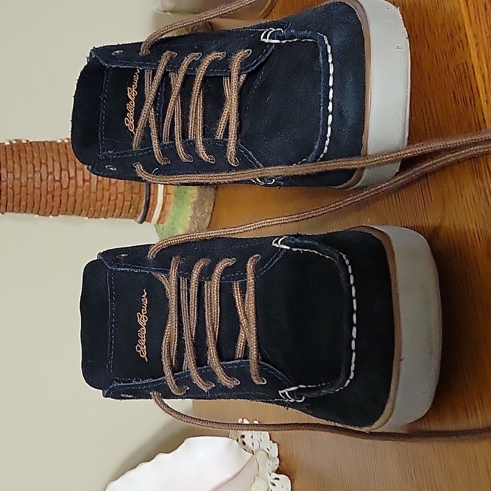 Eddie Bauer Black Ankle Boots with Brown Laces